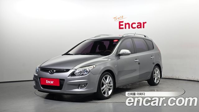 Hyundai i30 2011 — photo 1