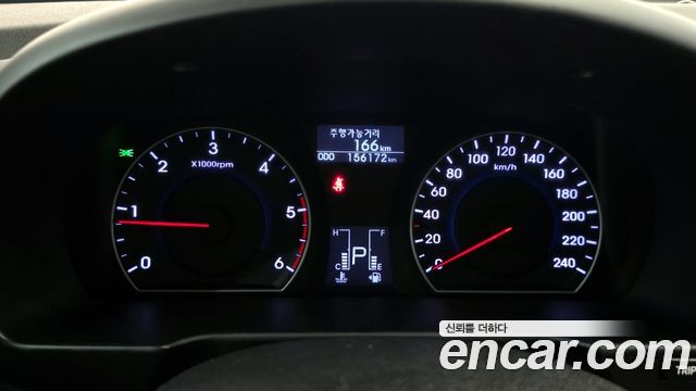 Hyundai i30 2011 — photo 8