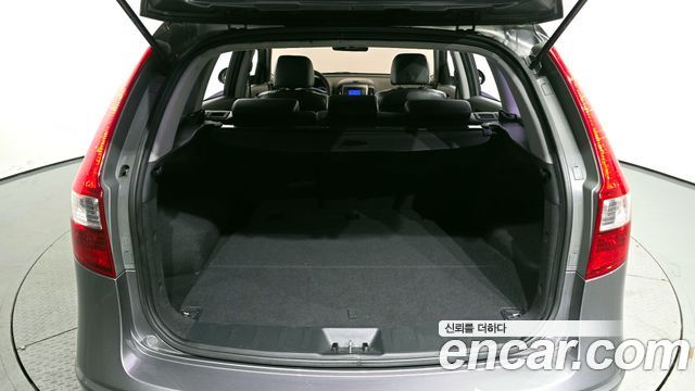 Hyundai i30 2011 — photo 20