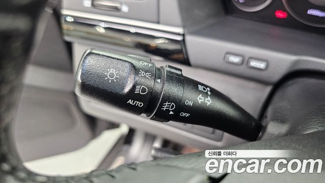 Kia OPIRUS 2011 — photo 17