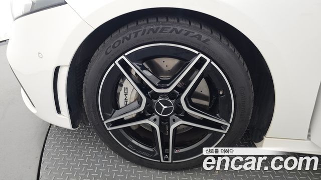 Mercedes-Benz A-Class 2021 — photo 5