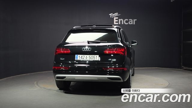 Audi Q5 2020 — фото 4