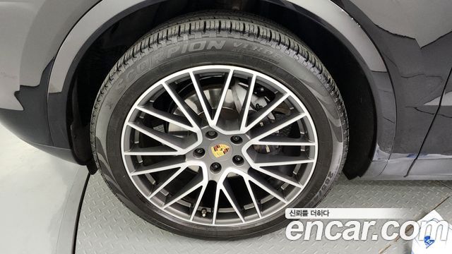 Porsche Cayenne 2019 — photo 5