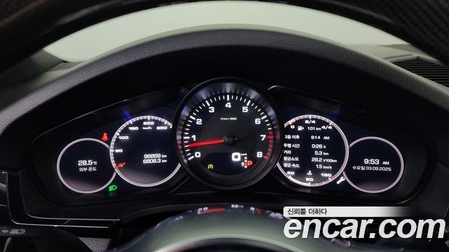 Porsche Cayenne 2019 — photo 8