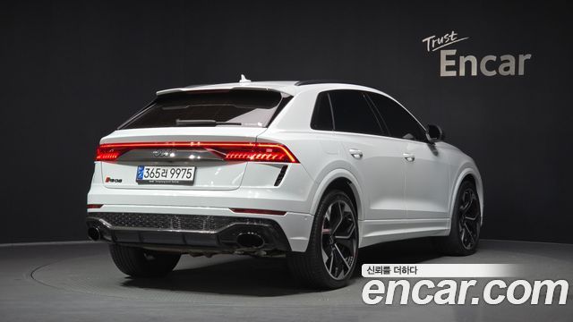 Audi RSQ8 2021 — photo 2