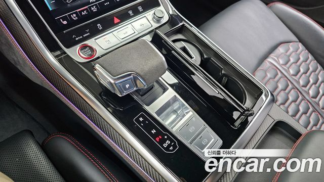 Audi RSQ8 2021 — photo 9