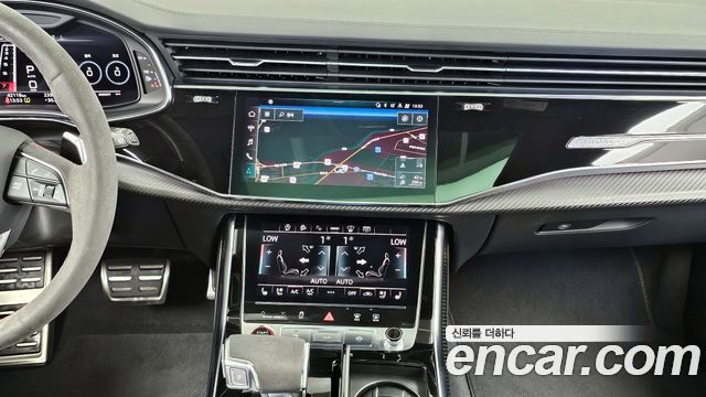 Audi RSQ8 2021 — photo 14