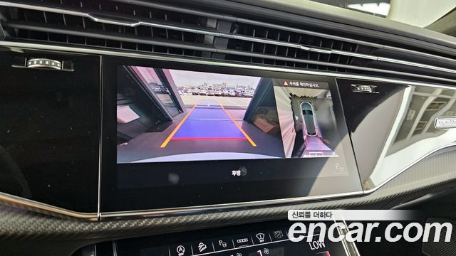 Audi RSQ8 2021 — photo 15