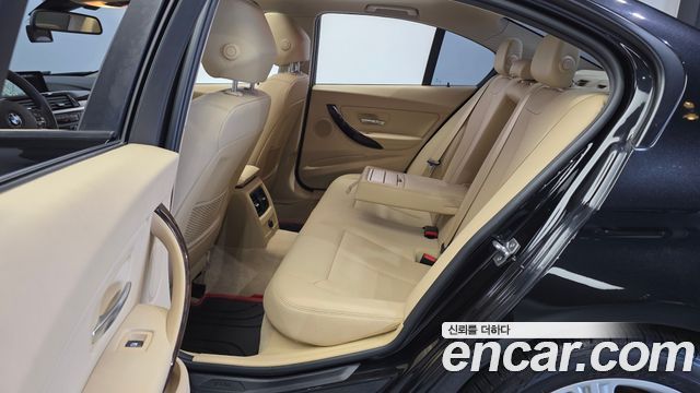 BMW 3-Series 2015 — photo 13