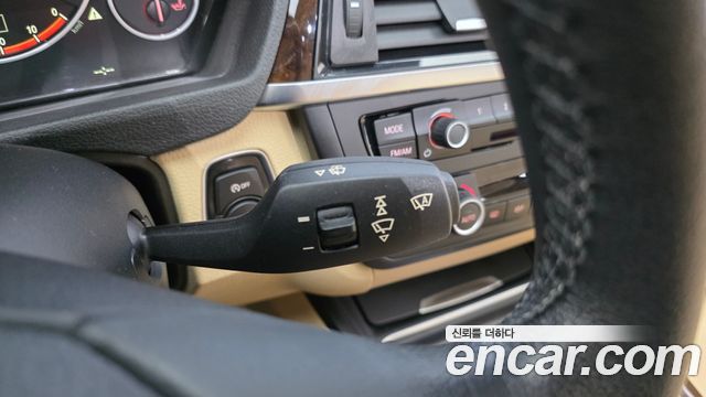 BMW 3-Series 2015 — photo 18