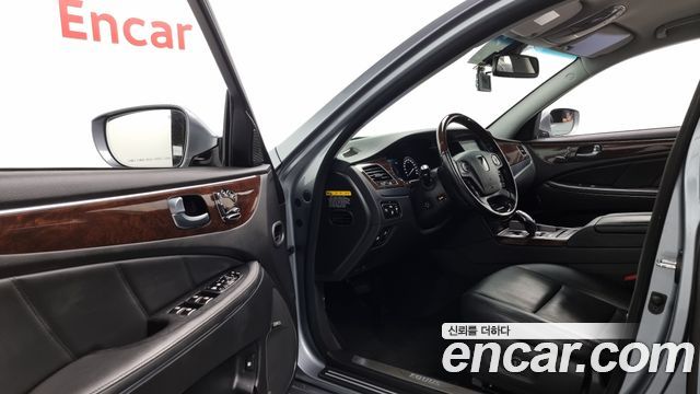 Hyundai Equus 2014 — photo 11