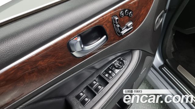 Hyundai Equus 2014 — photo 17