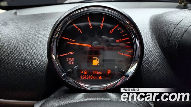 Mini Countryman 2016 — photo 8