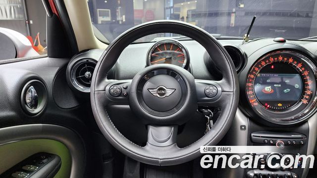 Mini Countryman 2016 — photo 14