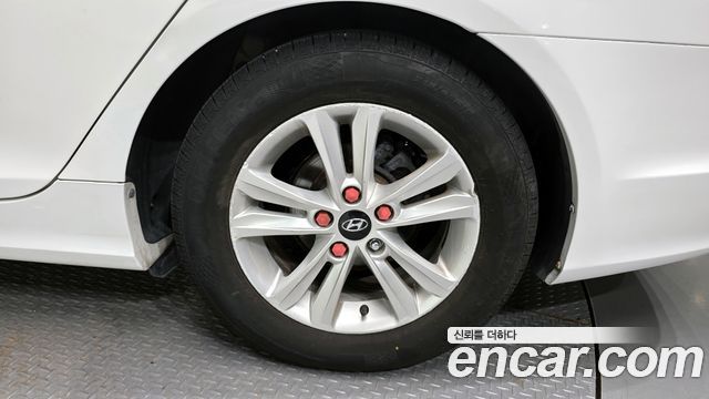 Hyundai Sonata 2010 — photo 5