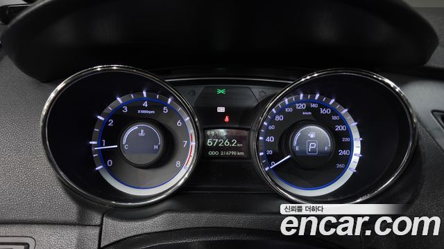 Hyundai Sonata 2010 — photo 8