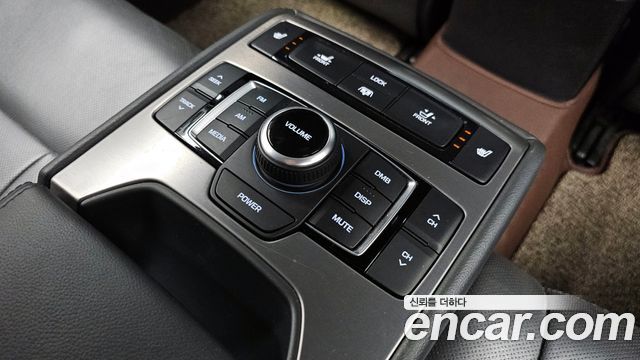 Hyundai Genesis 2015 — photo 19