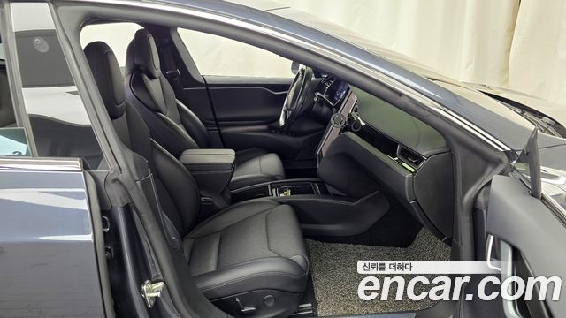 Tesla Model S 2018 — photo 11
