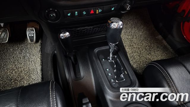 Jeep Wrangler 2012 — photo 9