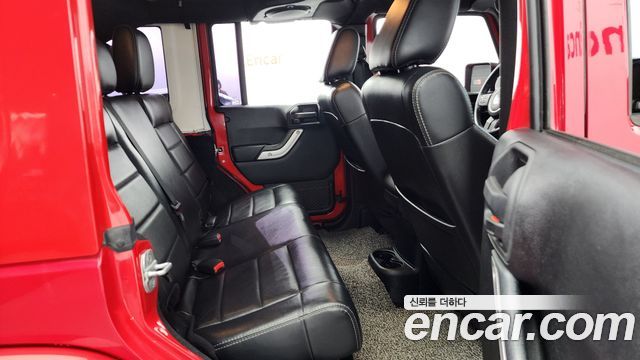 Jeep Wrangler 2012 — photo 12