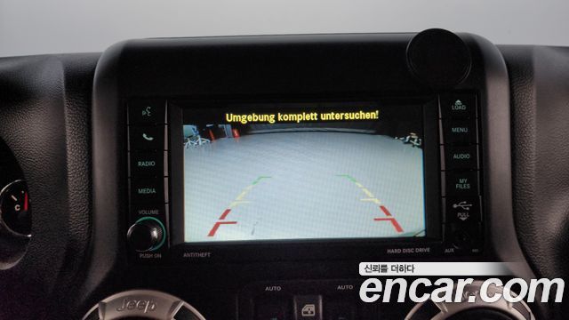 Jeep Wrangler 2012 — photo 17