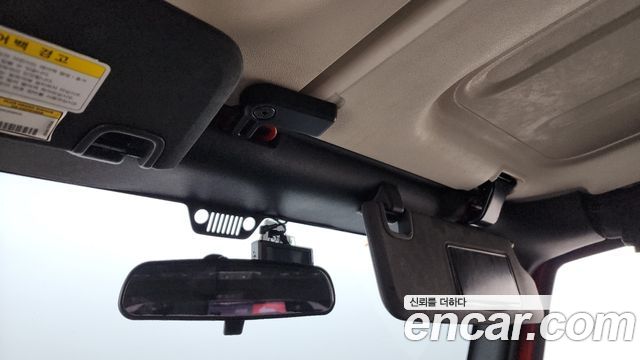 Jeep Wrangler 2012 — photo 19