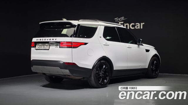 Land Rover Discovery 2019 — photo 2