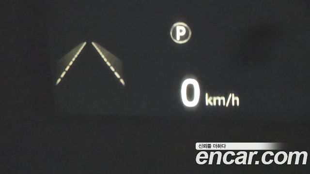 Land Rover Discovery 2019 — photo 18