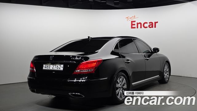 Hyundai Equus 2010 — photo 2
