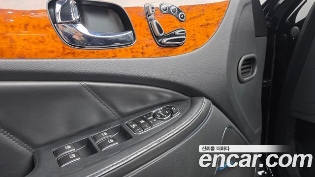Hyundai Equus 2010 — photo 12