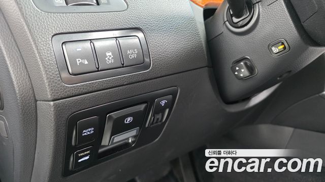 Hyundai Equus 2010 — photo 13