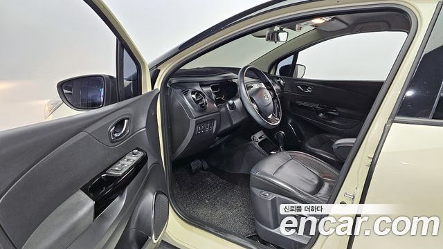 Renault Korea QM3 2016 — photo 11