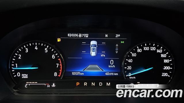 Ford Explorer 2020 — photo 8