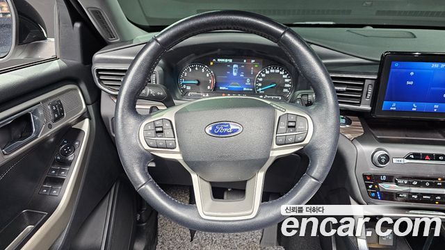 Ford Explorer 2020 — photo 13