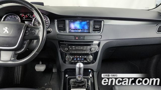 Peugeot 508 2014 — photo 14