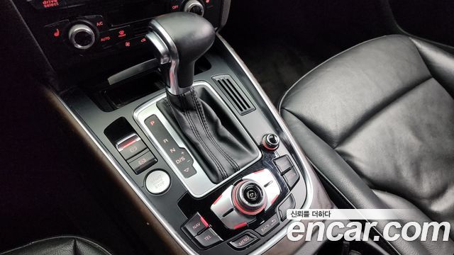 Audi Q5 2015 — photo 9