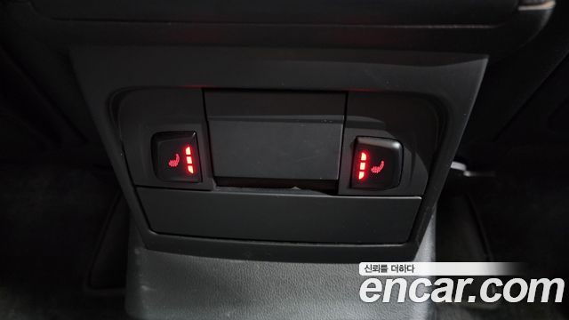 Audi Q5 2015 — photo 19