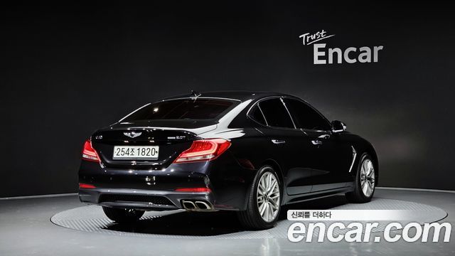 Genesis G70 2019 — photo 2