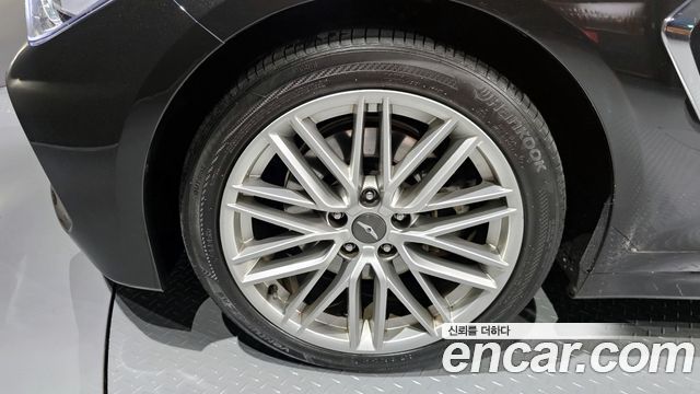 Genesis G70 2019 — photo 5