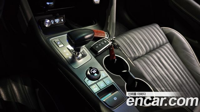 Genesis G70 2019 — photo 9