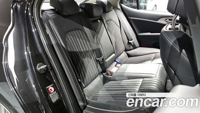 Genesis G70 2019 — photo 12