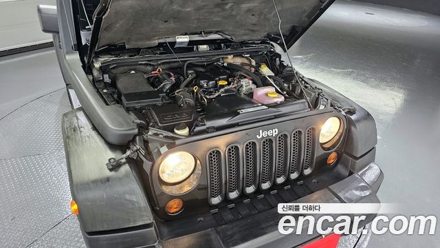 Jeep Wrangler 2012 — photo 6