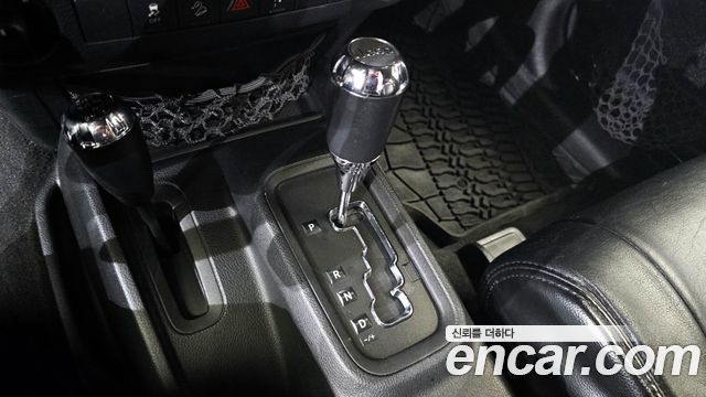 Jeep Wrangler 2012 — photo 9