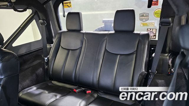 Jeep Wrangler 2012 — photo 11