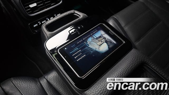 Mercedes-Benz GLS-Class 2022 — photo 19