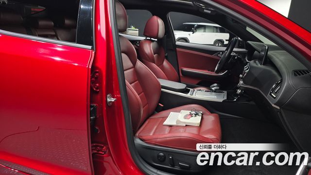 Kia Stinger 2020 — photo 10