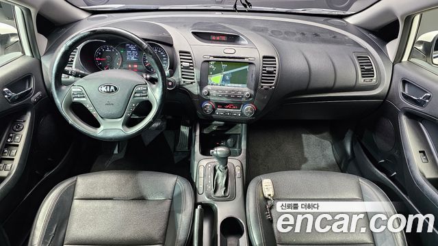 Kia K3 2015 — photo 7