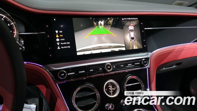 Bentley Continental 2023 — photo 15