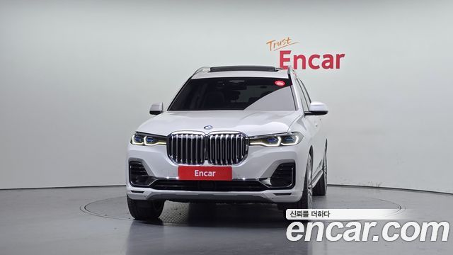 BMW X7 2021 — photo 3