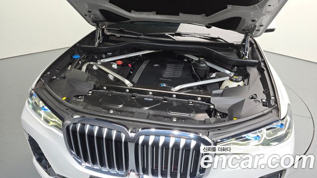 BMW X7 2021 — photo 6